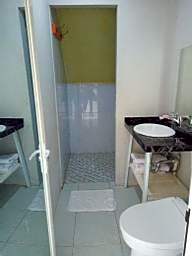 Seaside Villa & Muse Beach Resto