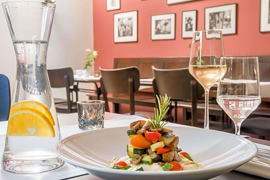 Logis Hotel QUARTIER 5, Sächsische Schweiz, mit Restaurant, Café & Bar