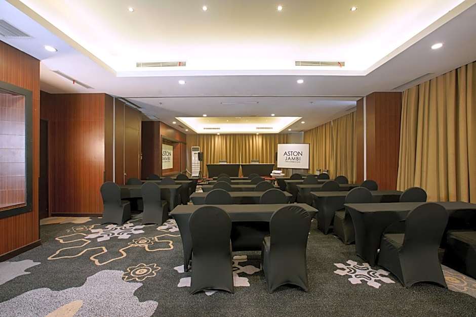 Aston Jambi Hotel And Conference Center