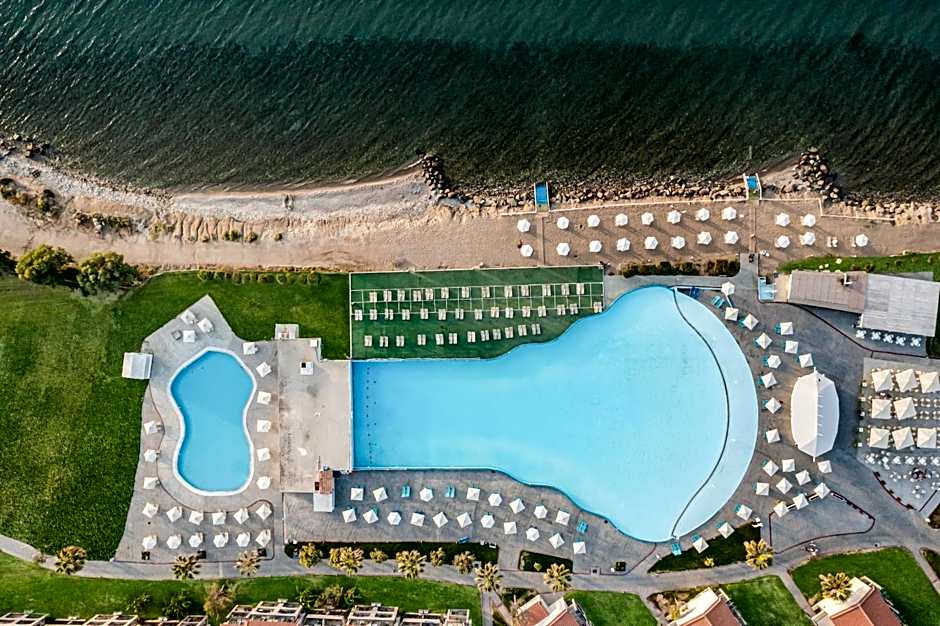 White Olive Marine Aquapark