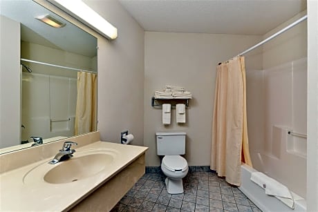 Deluxe King Room with Jacuzzi 