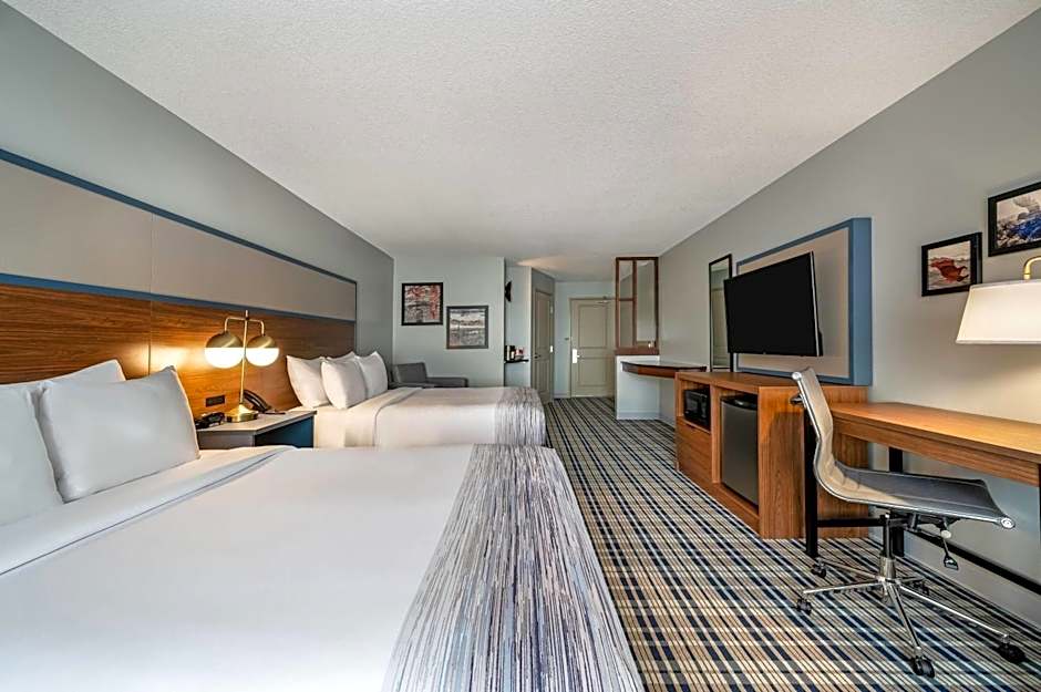 AmericInn by Wyndham Fairfield