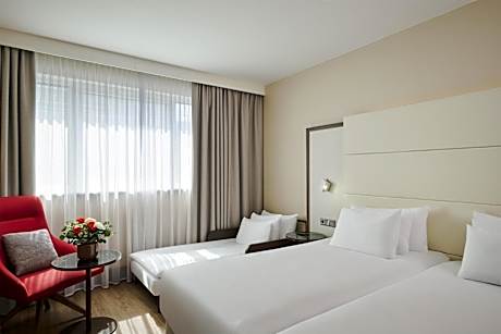Superior Double or Twin Room with Extra Bed (2 Adults + 1 Child)