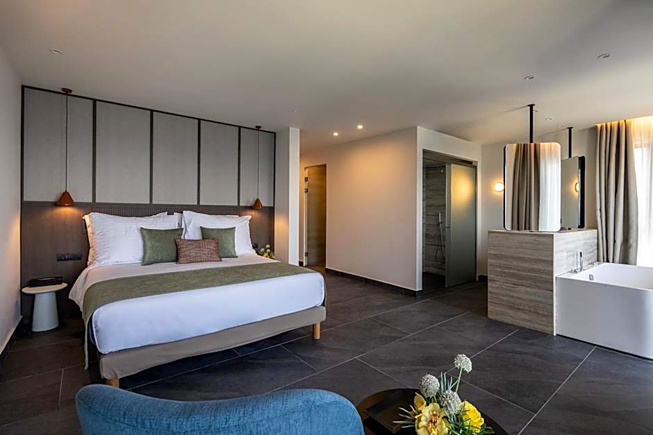 Foto 1 dari 6 — Junior Suite, Sea View