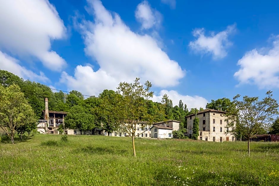 Ancienne fabrique de soie À la Galicière