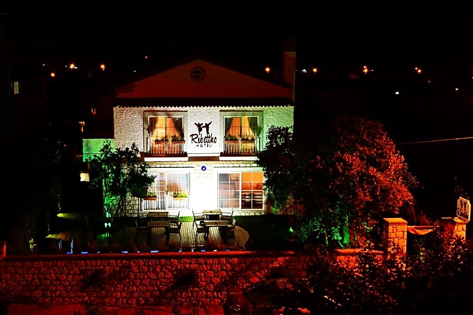 Rebetiko Hotel                                                             