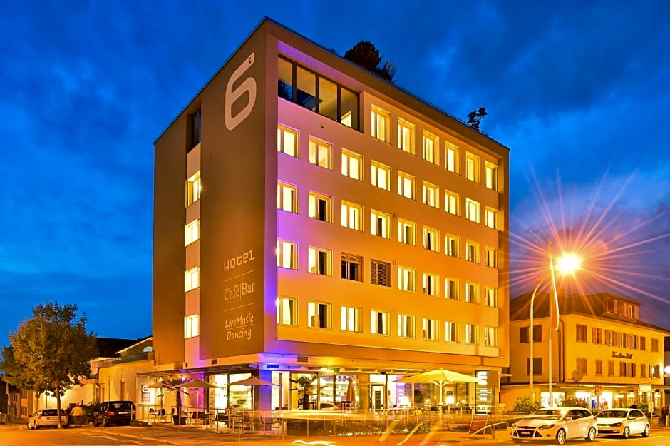 Hotel SiX