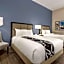 La Quinta Inn & Suites by Wyndham San Bernardino