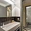 Otivm Hotel
