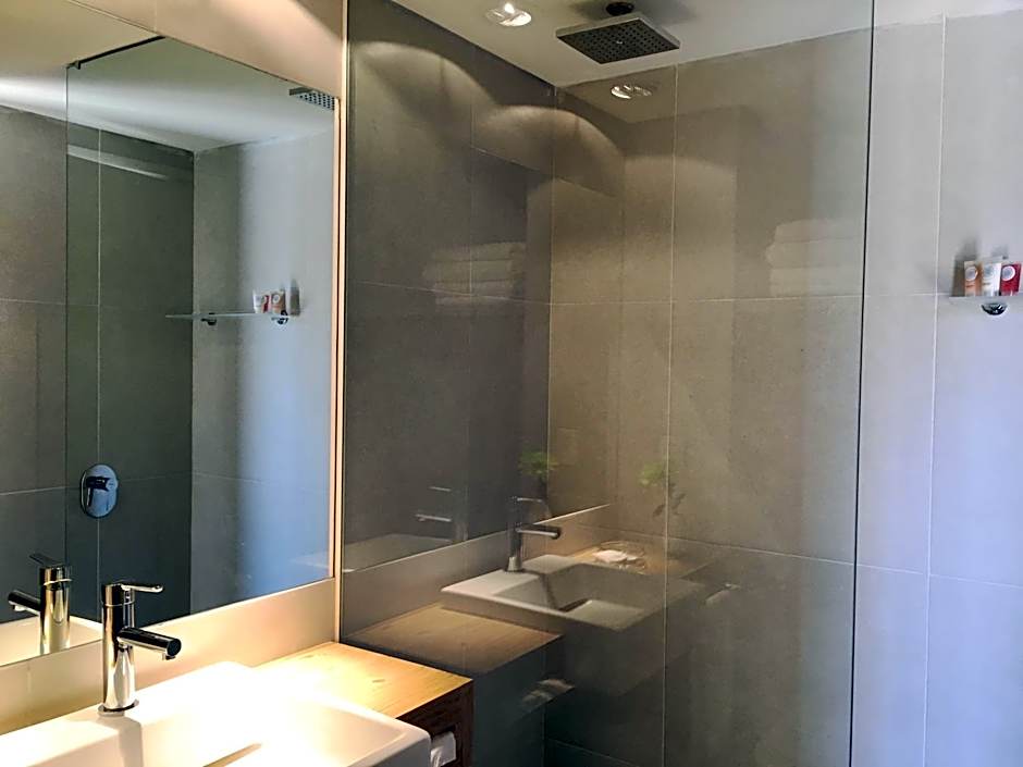 Live Hotel Boutique (Adults only)