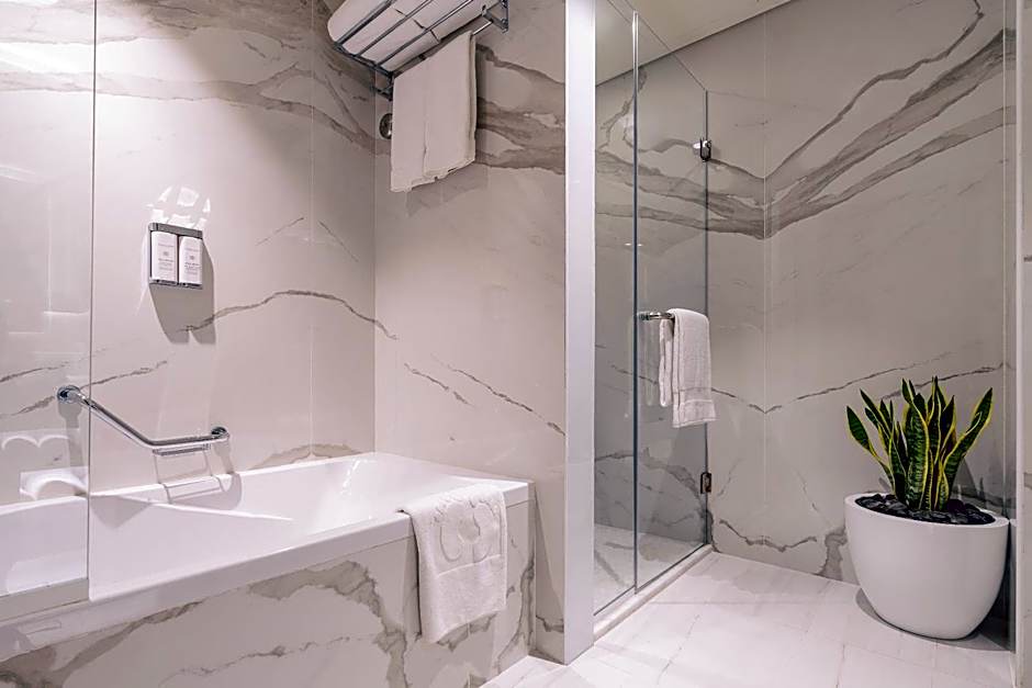 Khalidia Palace Hotel Dubai by Mourouj Gloria