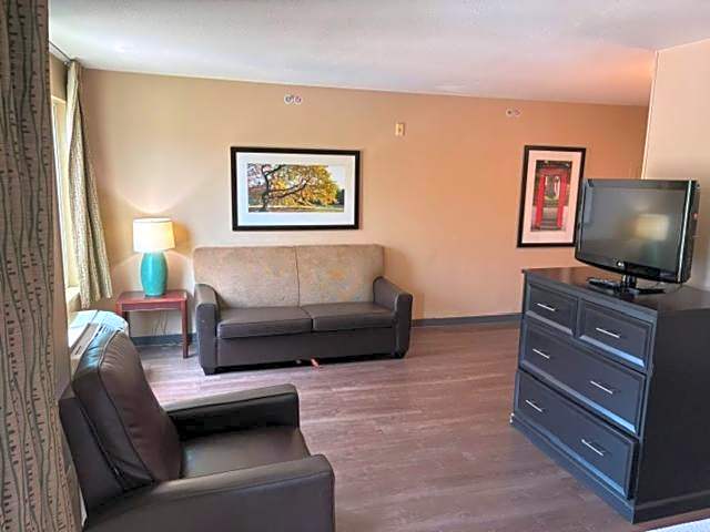 Hawthorn Extended Stay by Wyndham Irving Las Colinas
