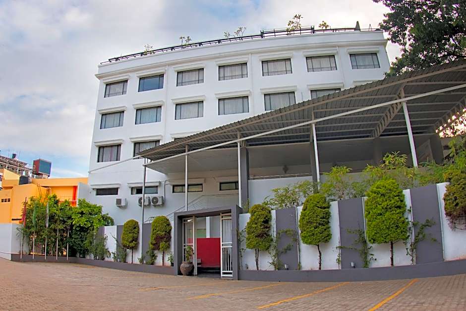 Hotel The President