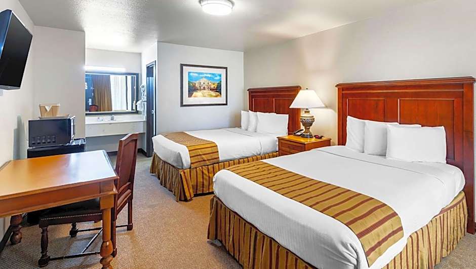 Magnuson Grand Hotel and Conference Center