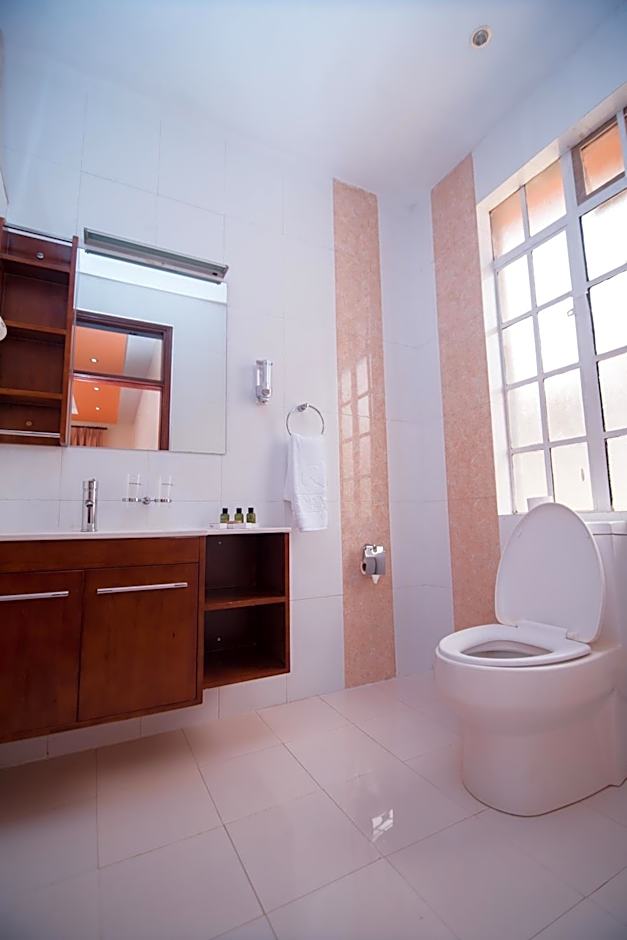 Falcon Heights Hotel