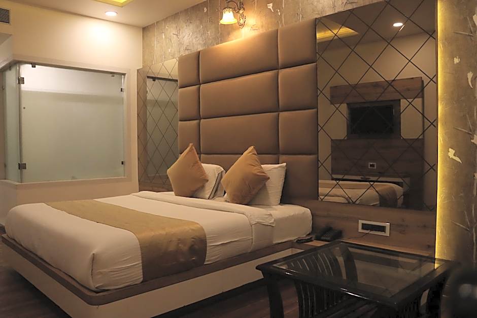 Hotel Wisteria blue