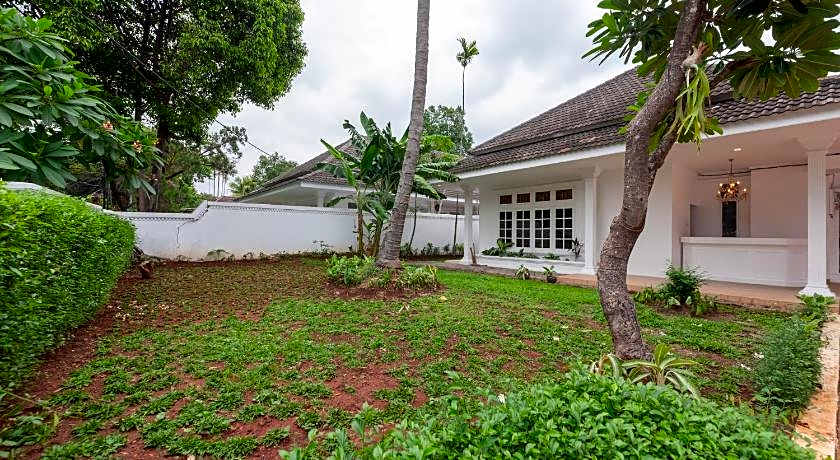 Urbanview Hotel De Breeze Kemang Jakarta by RedDoorz