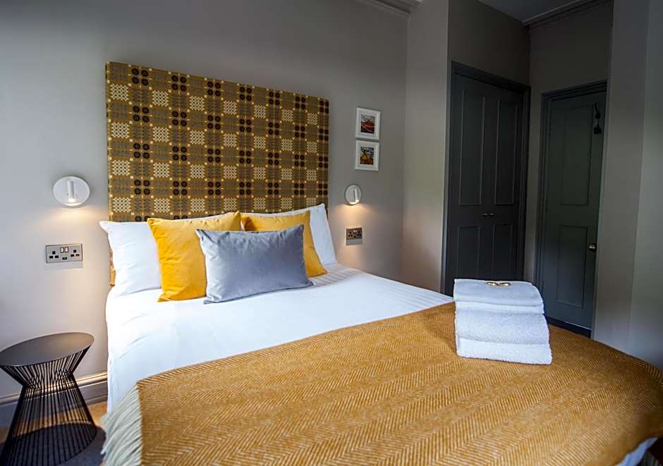 Mary's Court Guest House - Mairlys