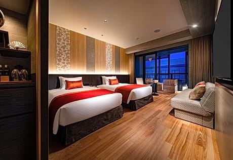 Twin Room with Balcony