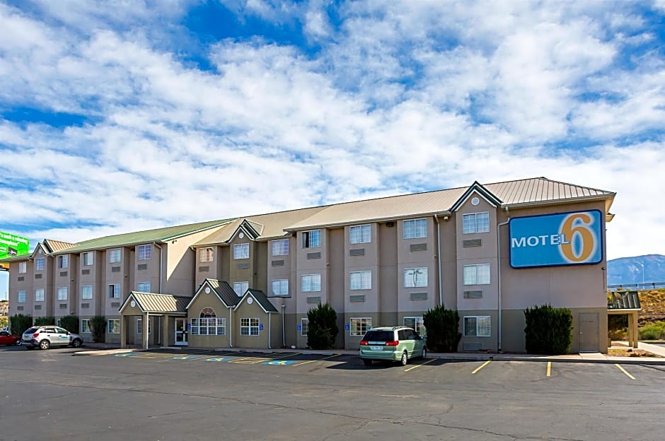 Motel 6 Bernalillo, NM