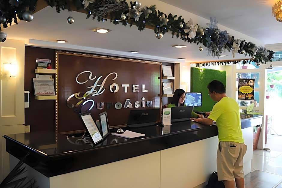 Hotel Euroasia by Bluebookers