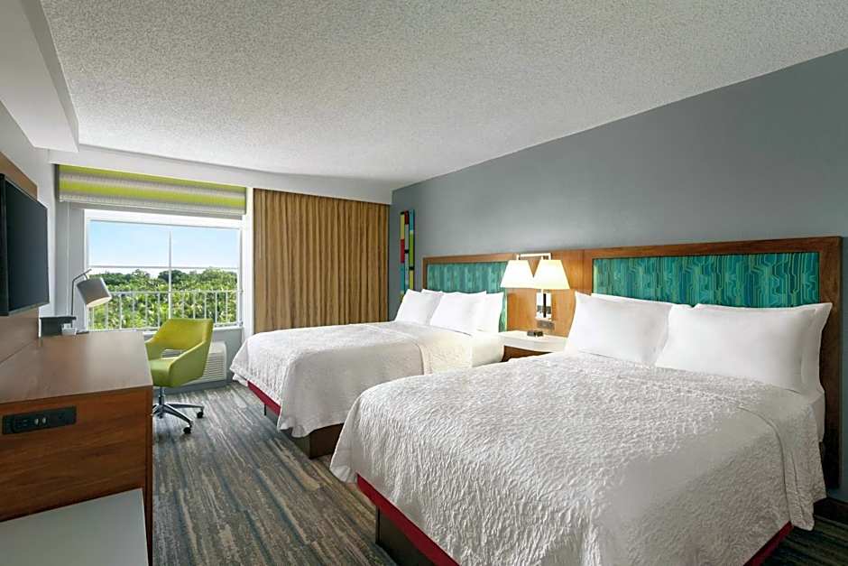 Hampton Inn By Hilton And Suites Ft. Lauderdale-Airport