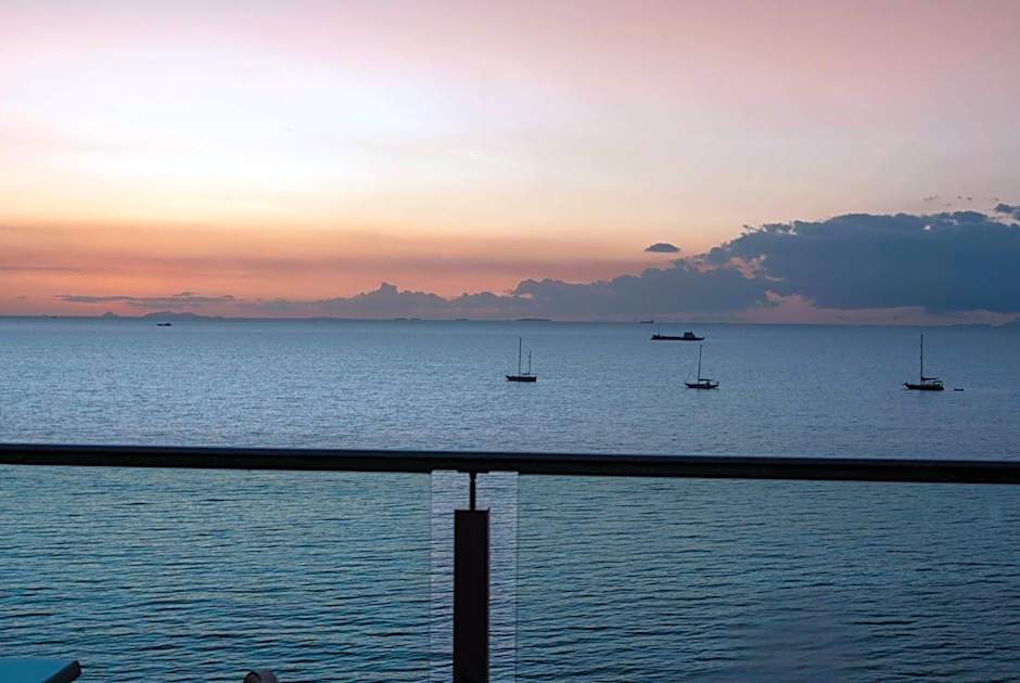 Ramada Suites by Wyndham Wailoaloa Beach Fiji
