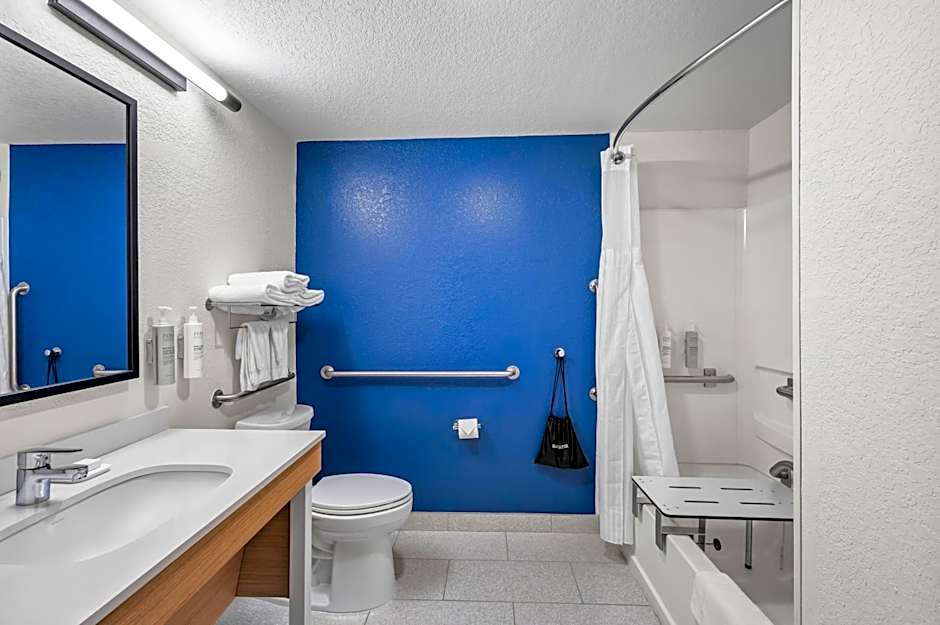 Spark by Hilton Alpharetta Roswell