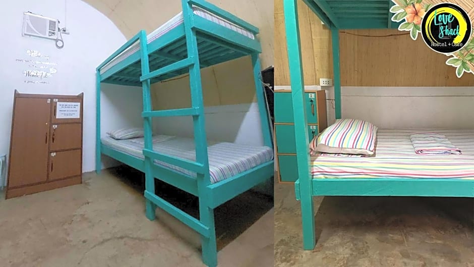 Love Shack Hostel & Cafe
