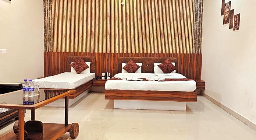Shri Kailash Mansarovar Hotel and Marriage Garden