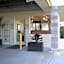 Airport Inn