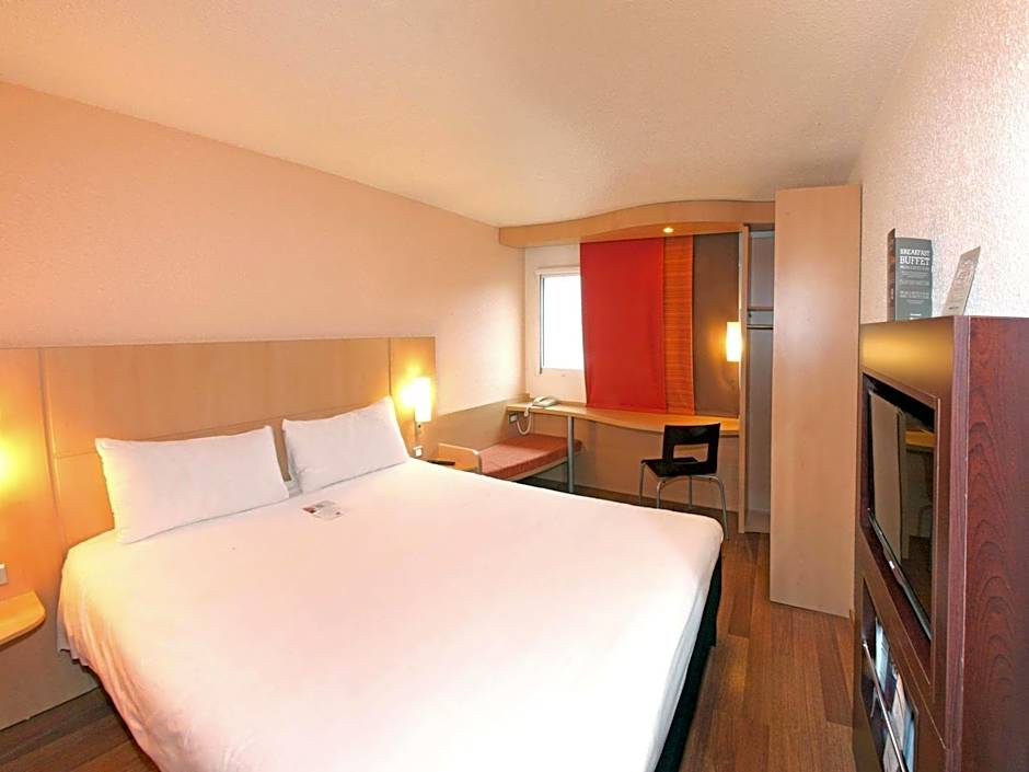 ibis Poitiers Sud