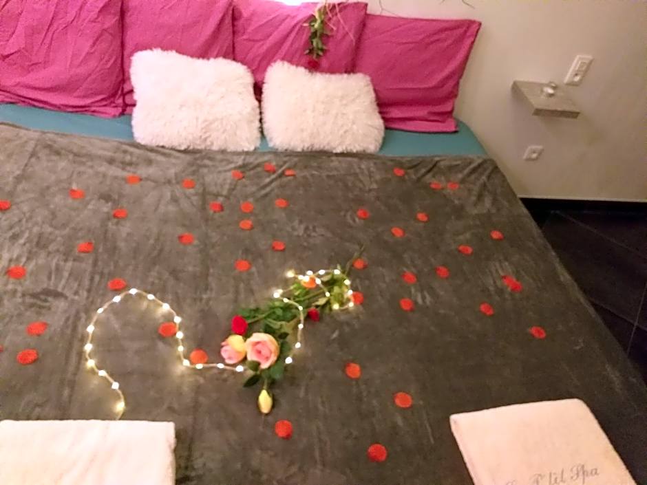 Le Ptit Spa de L'Abbaye Suite love et Spa privé