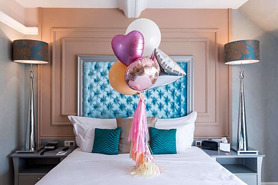 Aria Hotel Budapest by Library Hotel Collection