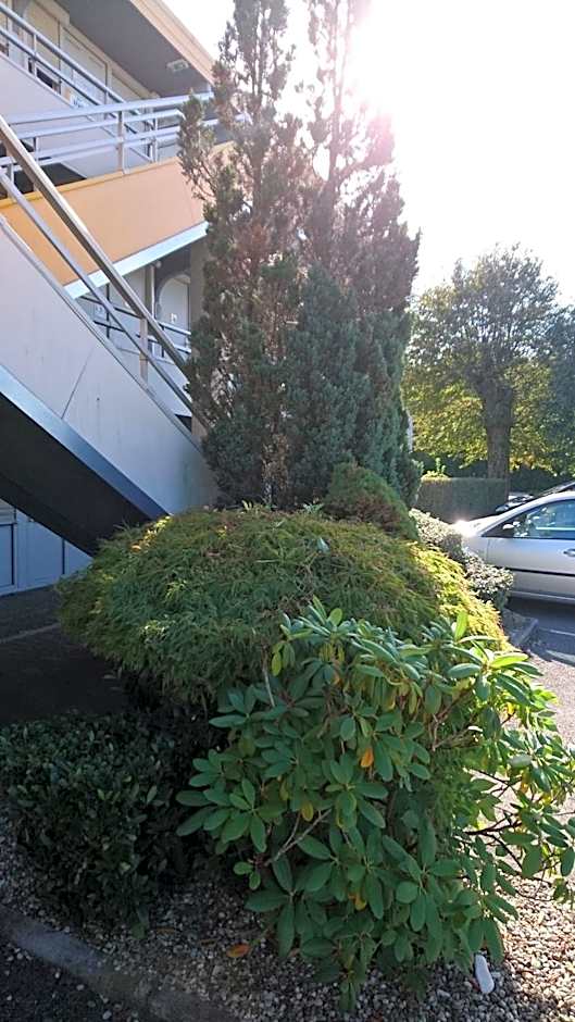 Premiere Classe Besancon Ecole Valentin