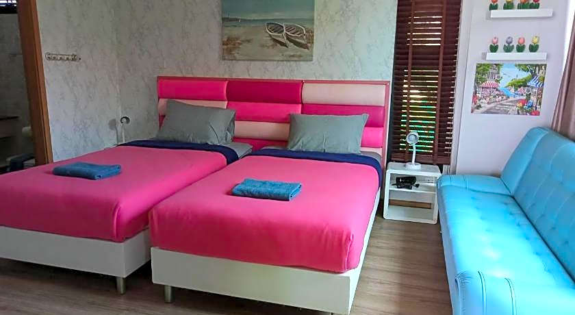 La Playa Pool Villa Beach Front Cha-am Huahin