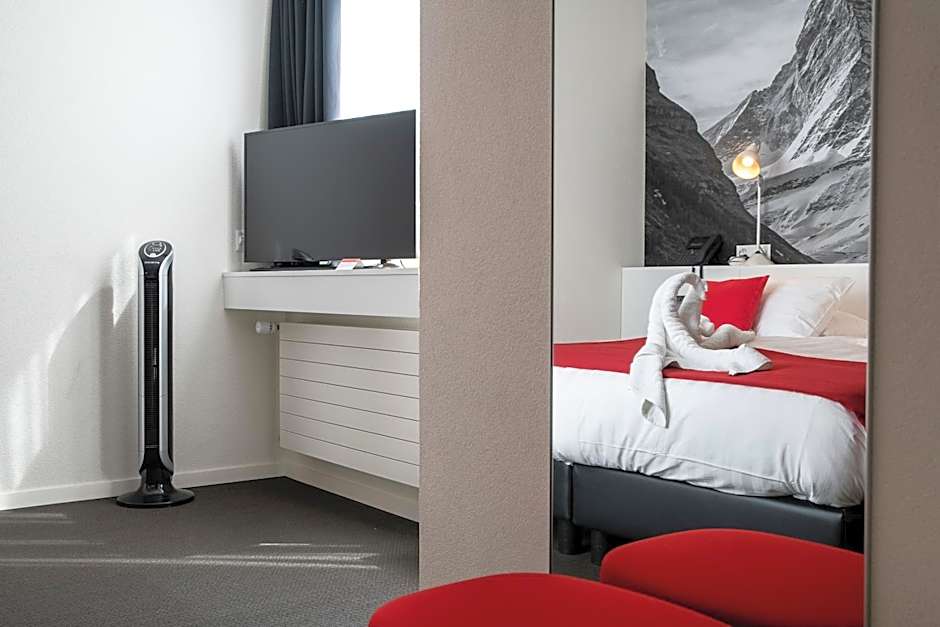 Home Swiss Hotel