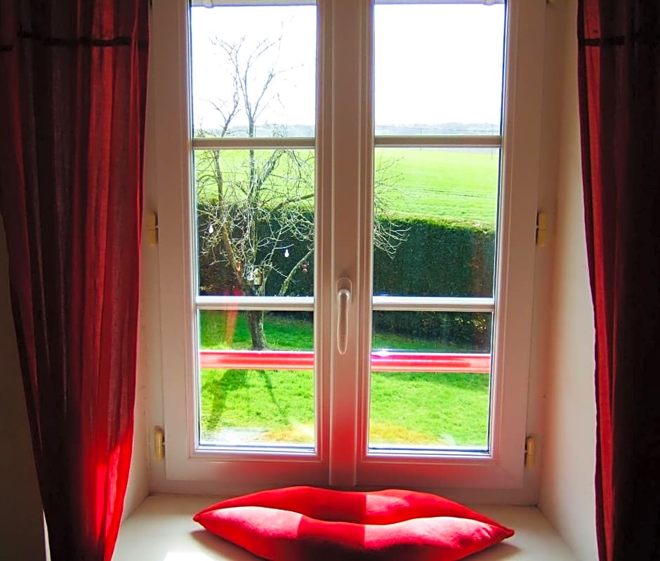 Chambre Les Anges proche Mont Saint-Michel, Maison d'hôtes l'Angevinière