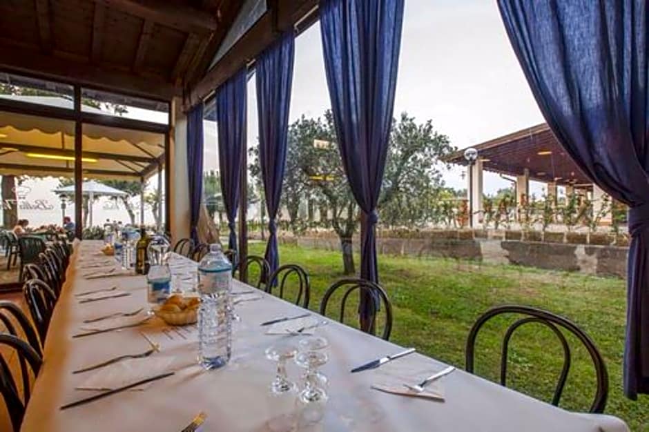 The Garda Village - Near Spiaggia Brema