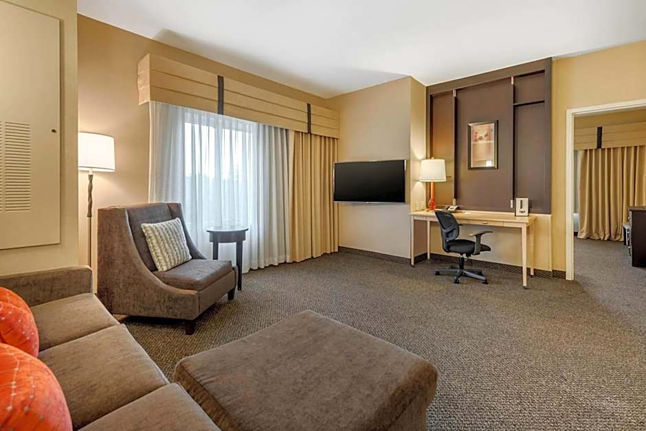 Cambria Hotel Akron - Canton Airport