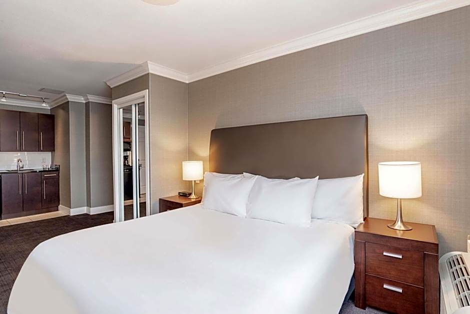 Sandman Vancouver Airport