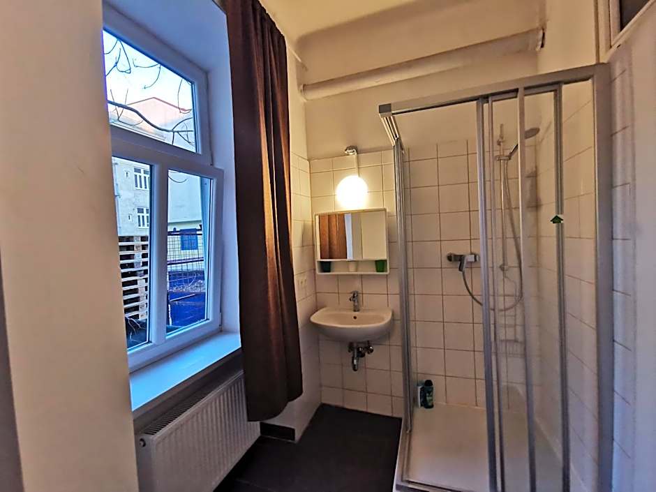 7brunnen Hostel Beds & Rooms