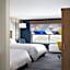 Holiday Inn Express & Suites North Fremont By IHG