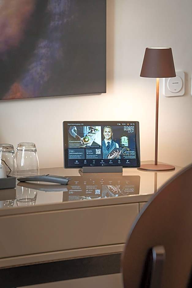 Maxim Suites by Elias Holl
