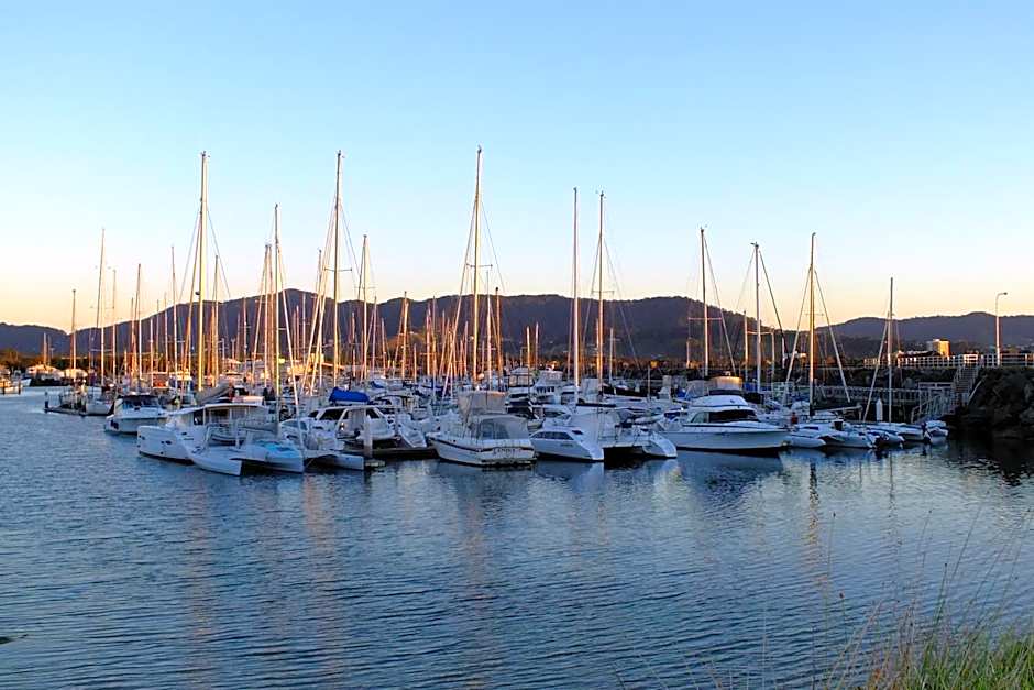 Pacific Marina Apartments