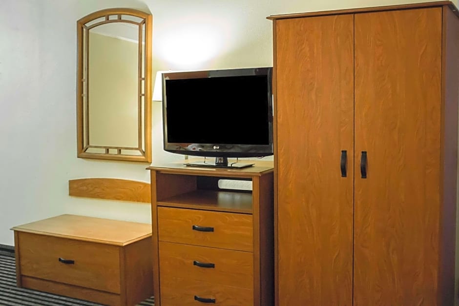 Econo Lodge Wickliffe - Cleveland East