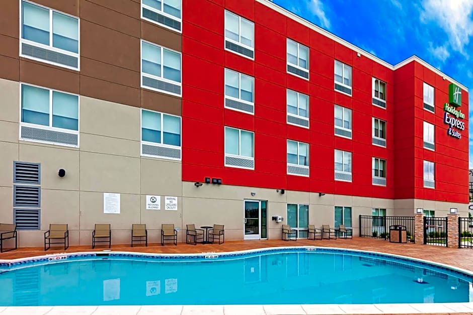 Holiday Inn Express & Suites Tulsa South - Woodland Hills By IHG