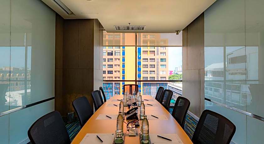 Holiday Inn Express Bangkok Siam By IHG