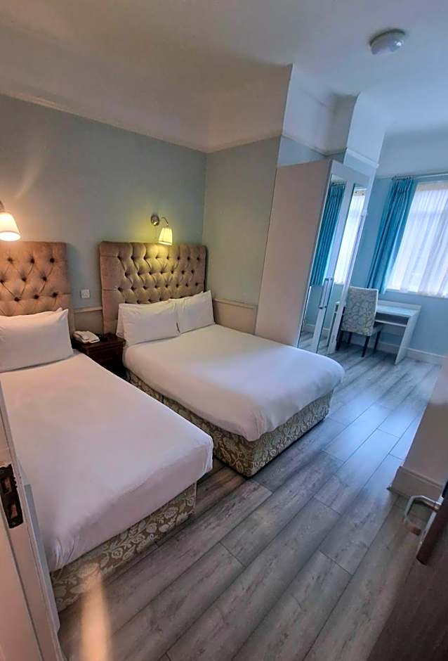 Maples House Hotel
