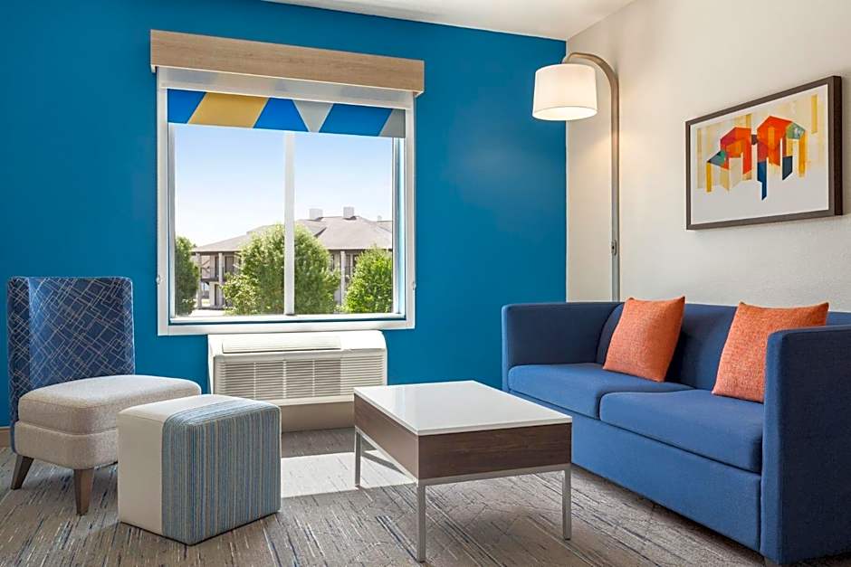 Holiday Inn Express & Suites Bessemer - Birmingham SW